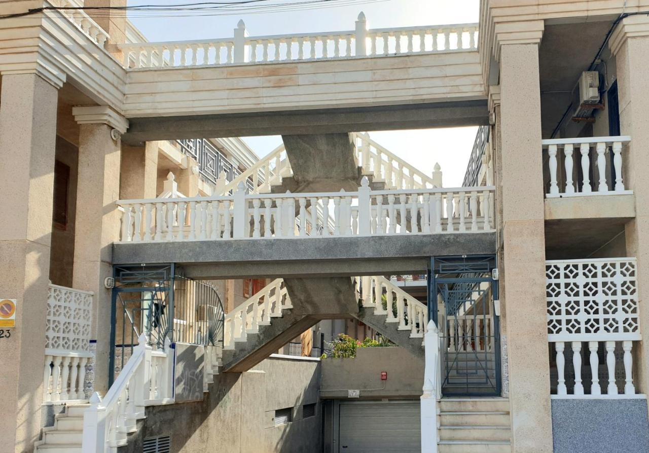 Penthouse Residencial Virginia Apartment Torrevieja Exterior photo